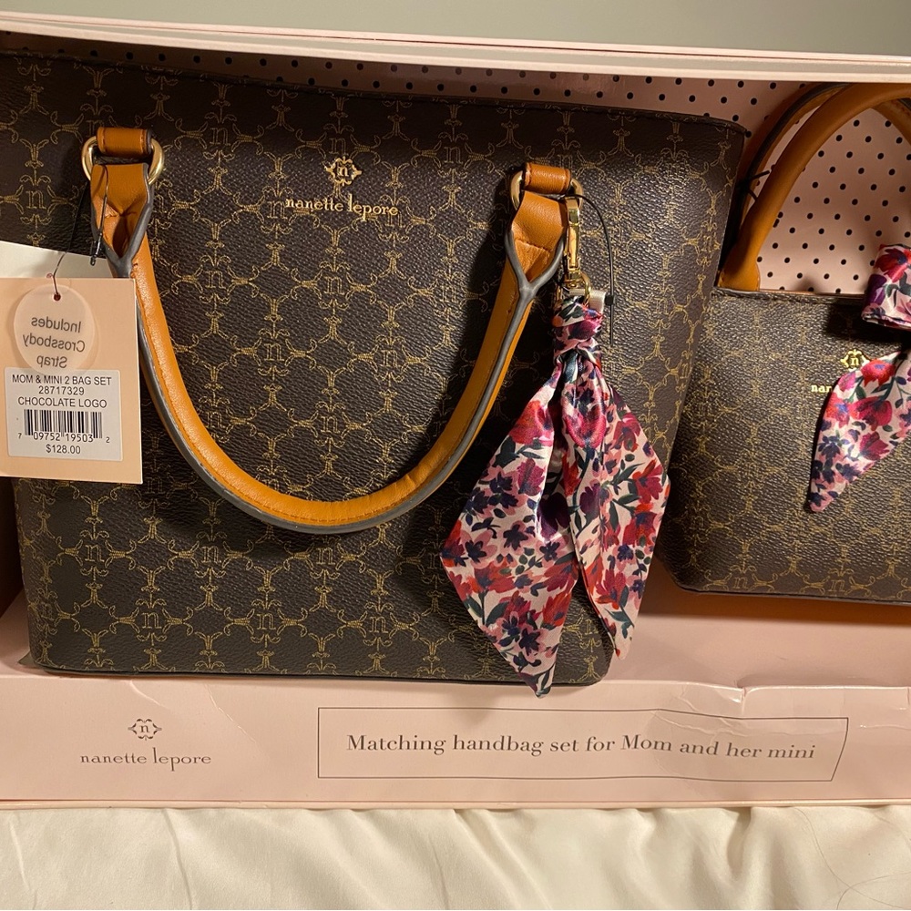 Mommy and me purse Nanette Lenore super cute matching mother daughter purse set
